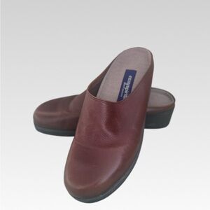 Easy Spirit Brown Leather Slip-On Shoes size 10